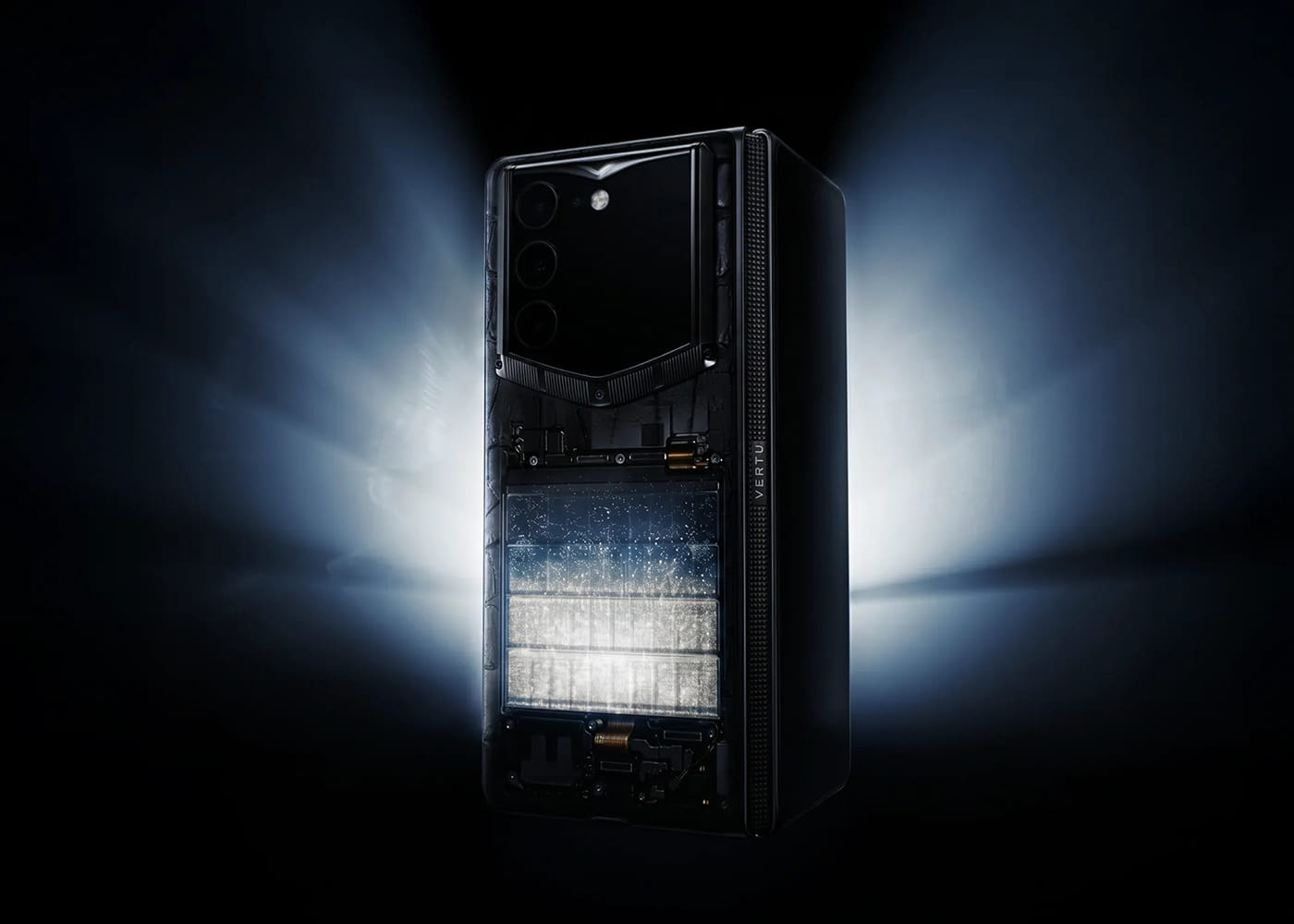 Vertu AlphaFold — Связь за рамками возможного.