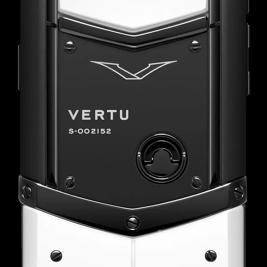 VERTU SIGNATURE S DESIGN RED CALF - цена, описание, фото - 3
