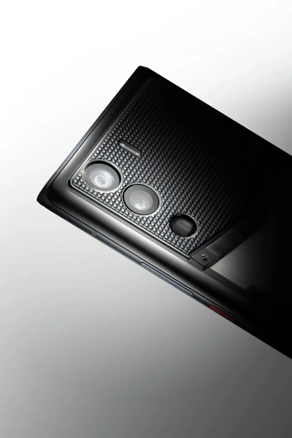 Vertu Metavertu — Камера, что превращает мгновения в вечность.
