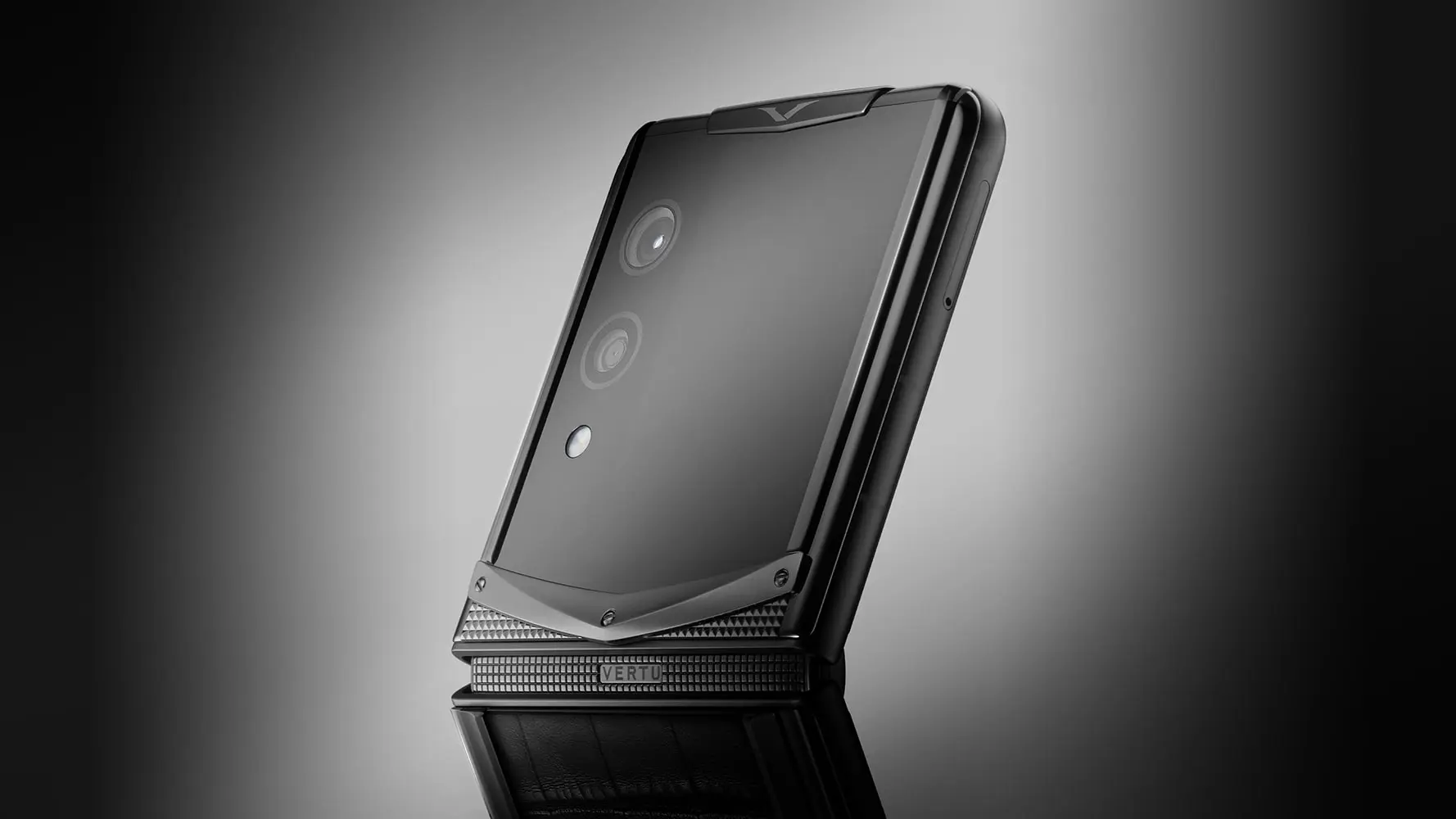 Vertu Quantum Flip — Описание и характеристики.